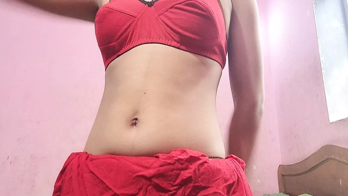 18-Year-Old Indian Girl Gets Rough And Wild