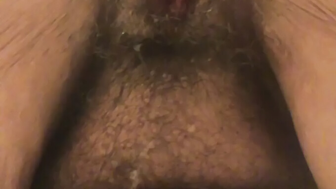 Hairy Mature Woman Squirts And Pisses