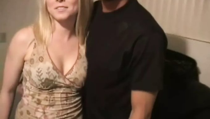College Student Gets Pounded In Dorm Room