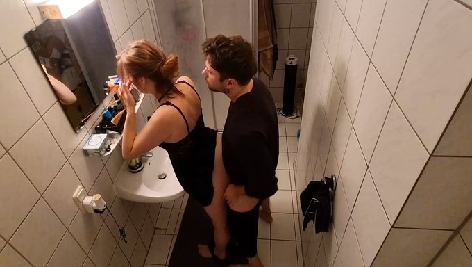 Young Stepdaughter'S Bathroom Sex Almost Interrupted By Stepmother