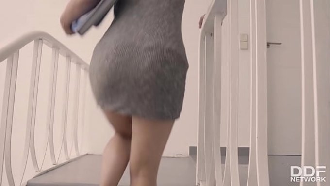 She Just Can'T Get Enough - Hardcore, That Is.