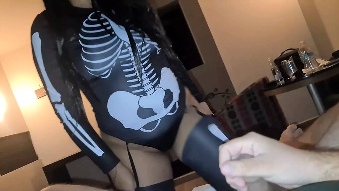 Bareback Party With A Slutty Teen Who Takes It All