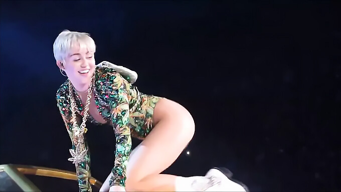 Kommer Hardt På Miley Cyrus Varme Kropp