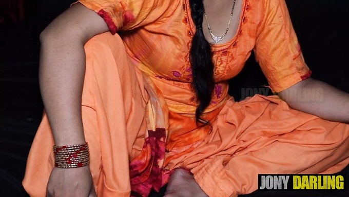 18-Year-Old Indian Girls In A Wild Orgasmic Brawl