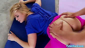 Aj Applegate'In Duygusal Yoga Seansı Tutkulu Oral Seksle Sonuçlanıyor