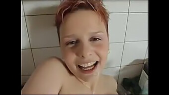 Cute Redhe...