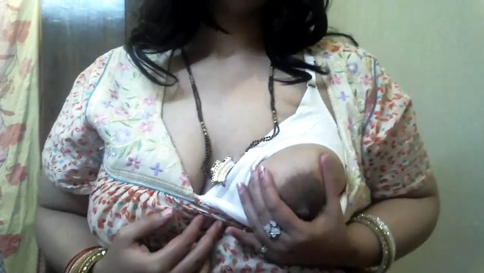 Indian Mom With Big Tits Gets Her Hairy Pussy Pounded