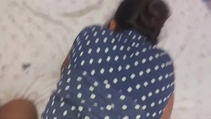 Tight Desi Bhabhi Pussy Gets Pounded Hard