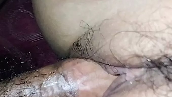 Indonesian Teen'S Fingering Session