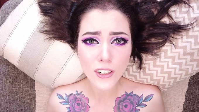 Blowjob Queen: Stacy'S Expertise In Oral Pleasure