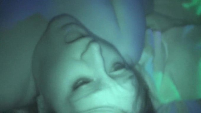 A Sexy Girl Gets Creampied In A Threesome