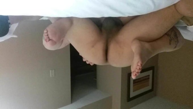 Old And Young Moms In A Steamy Hotel Room