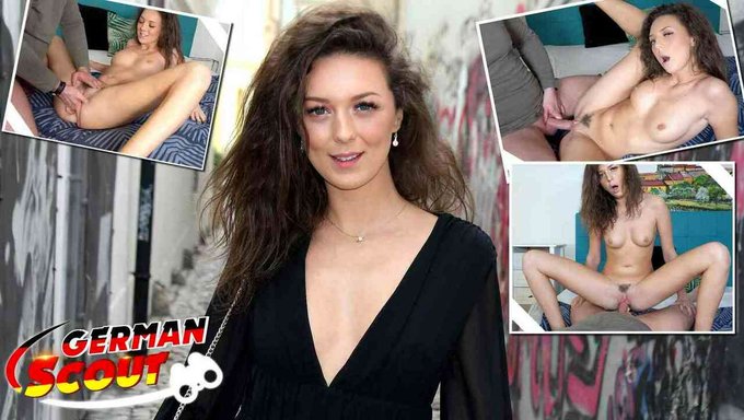 Small Boobs And Hairy Pussy: Oral Pleasure And Closeup In This Hd Video