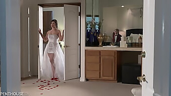 Azione Bollente Sulla Suite Per La Luna Di Miele Con Una Splendida Sposa