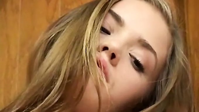 Small Girl Masturbates In A Steamy Solo Session