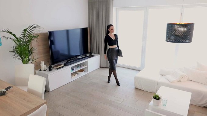 Vanessa'S Homemade Video Features Leather And Pantyhose