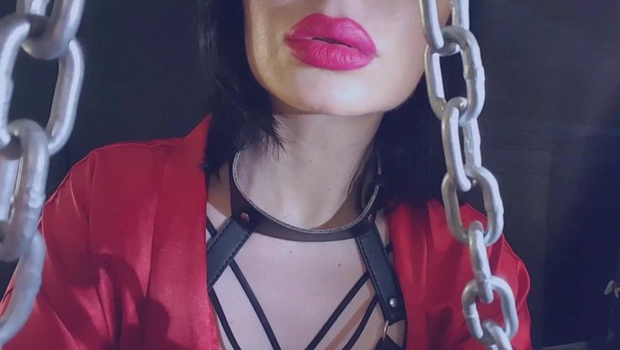 Facial And Whipping: Queen Mistress Emma'S Submission
