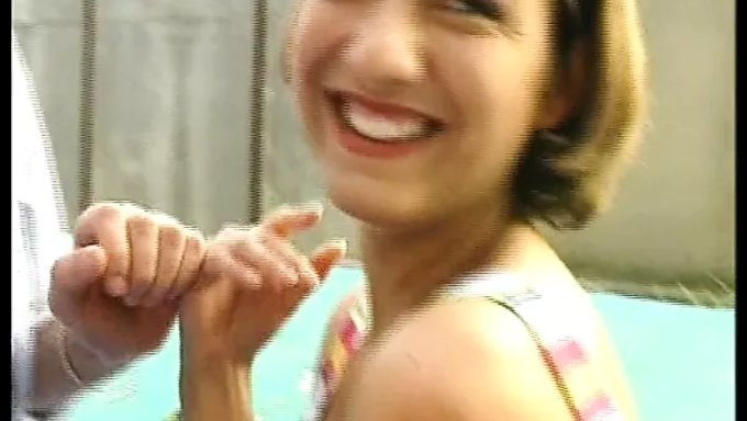 18-Year-Old With Big Boobs Seduced To Eat Pussy