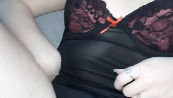 Polish Teen'S Homemade Masturbation Session With A Surprise Ending