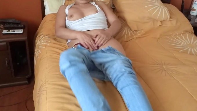 Mature Mom'S Masturbation Session With Her Son'S Friends