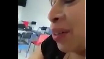 Boquete Cheio De Gozada De Uma Professora Latina Gostosa